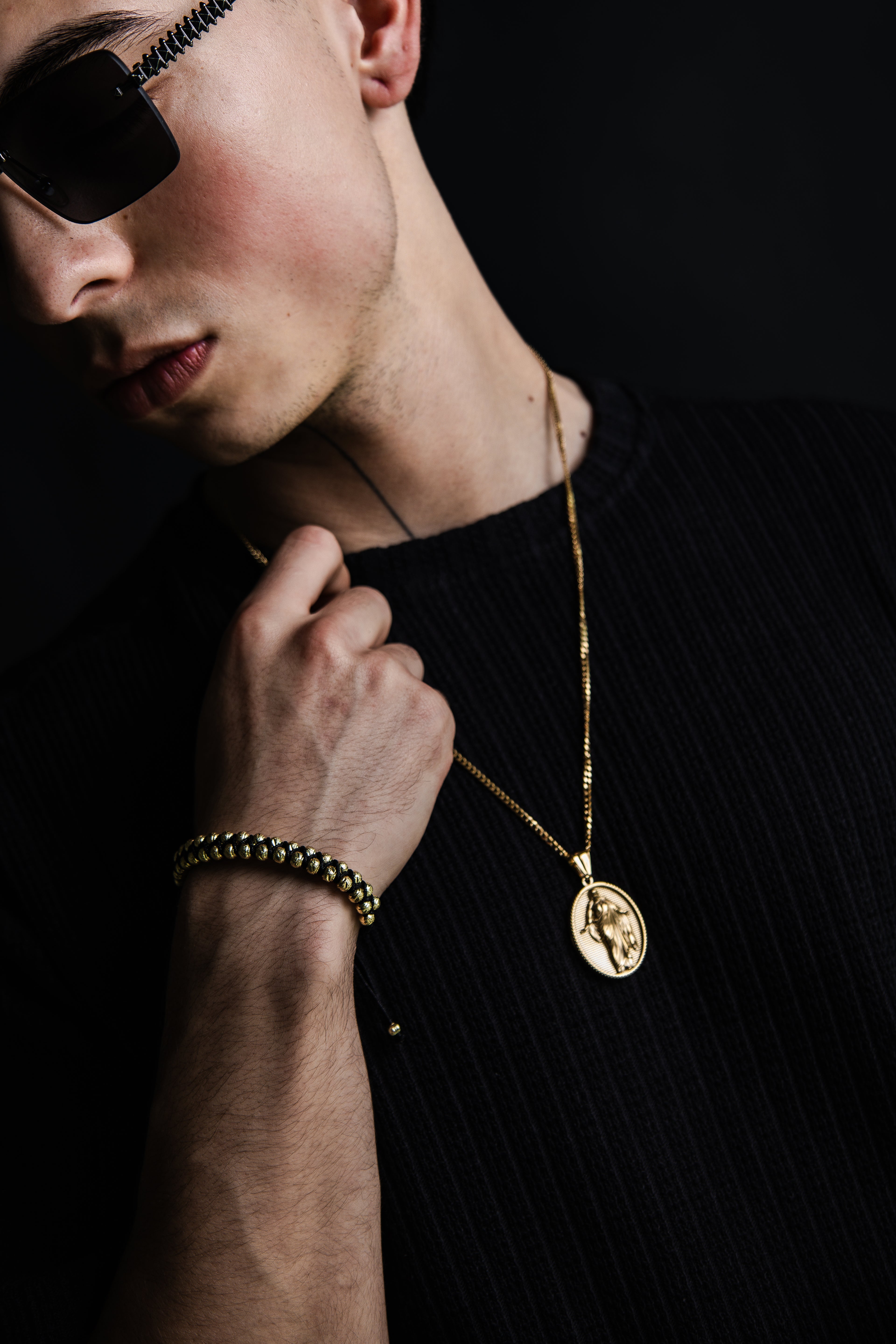 Combo Dije Jesús Resucitado + Cadena Cubana