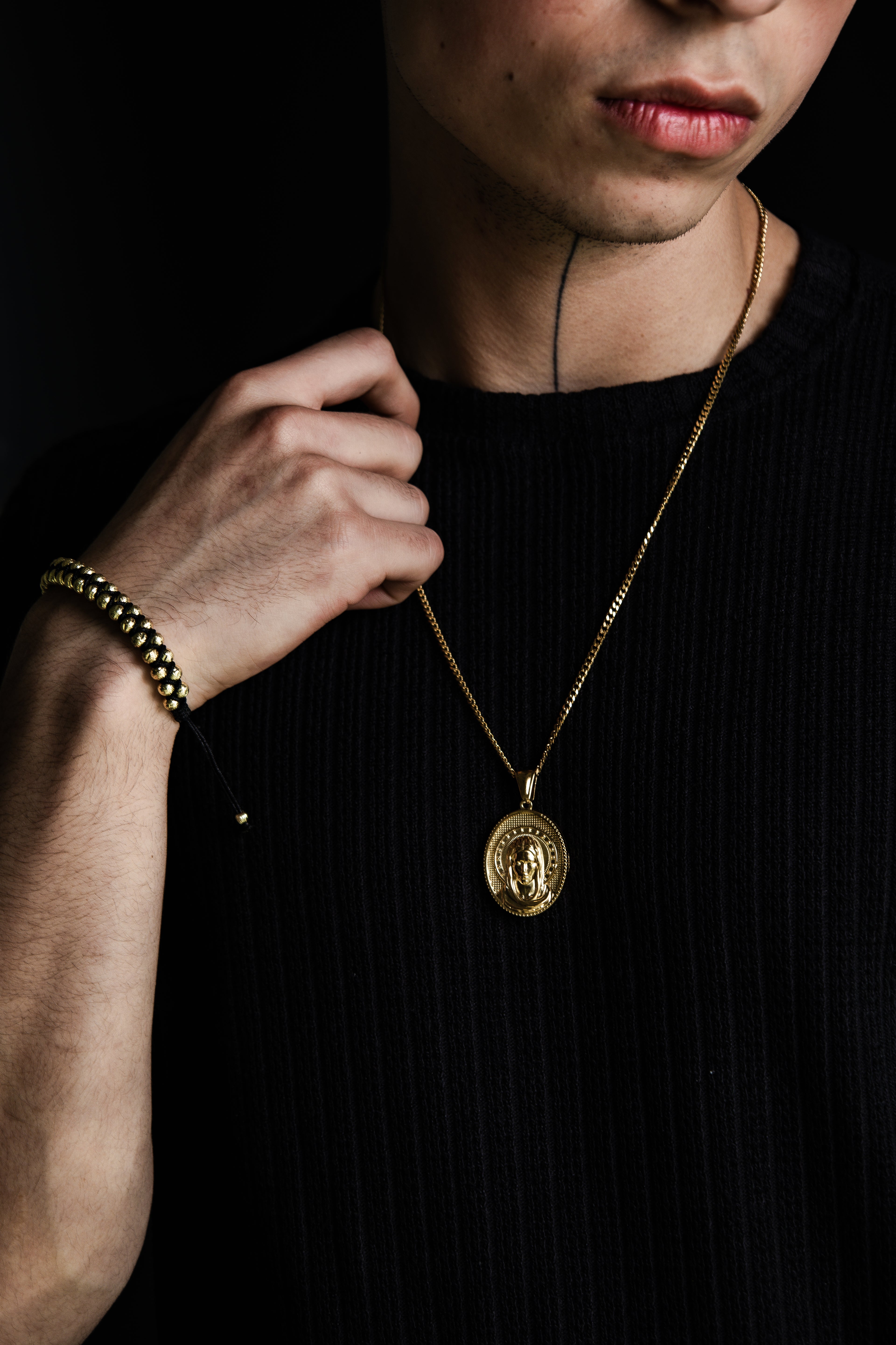 Combo Dije Virgen María + Cadena Cubana