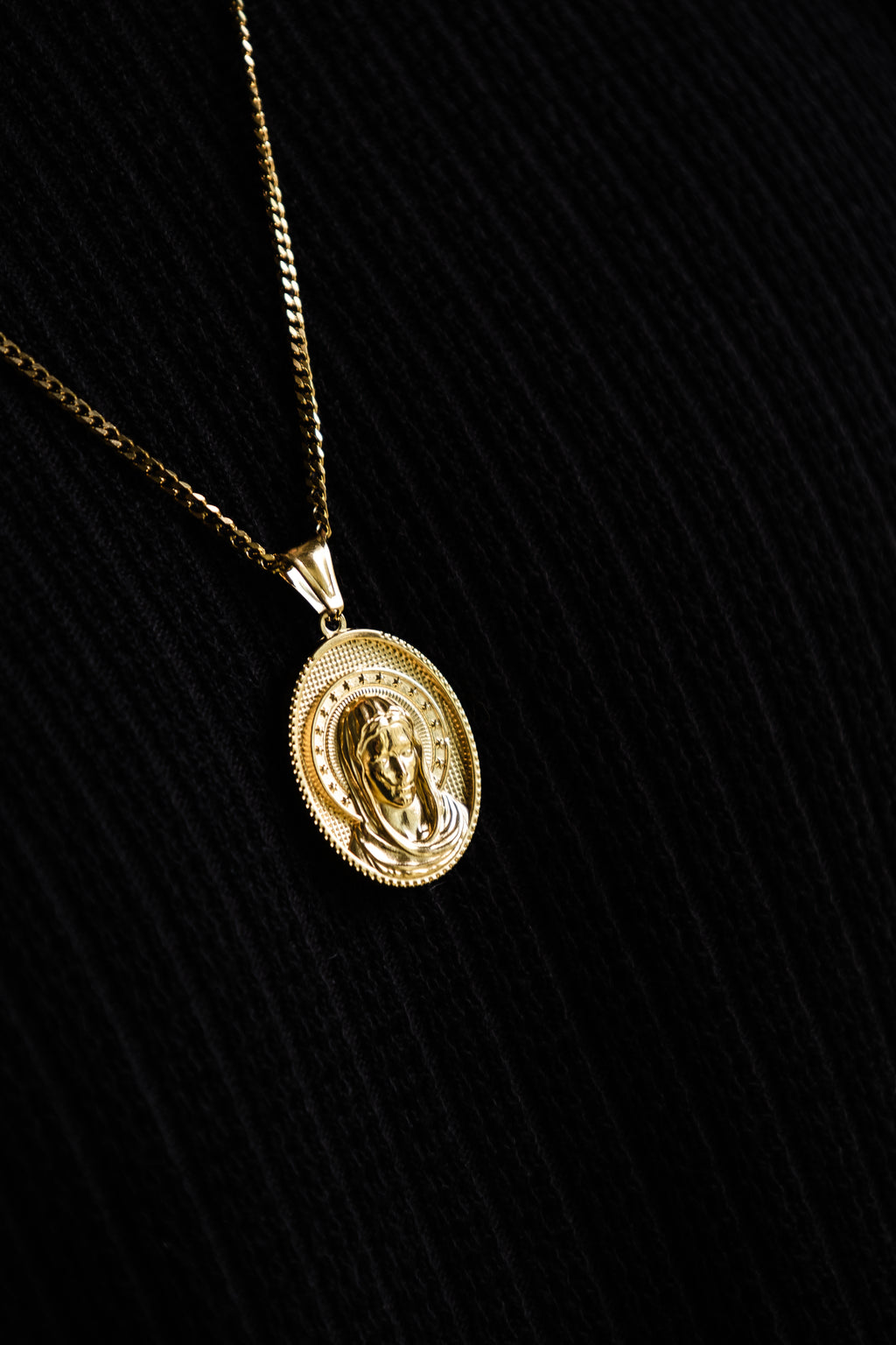 Dije Virgen María
