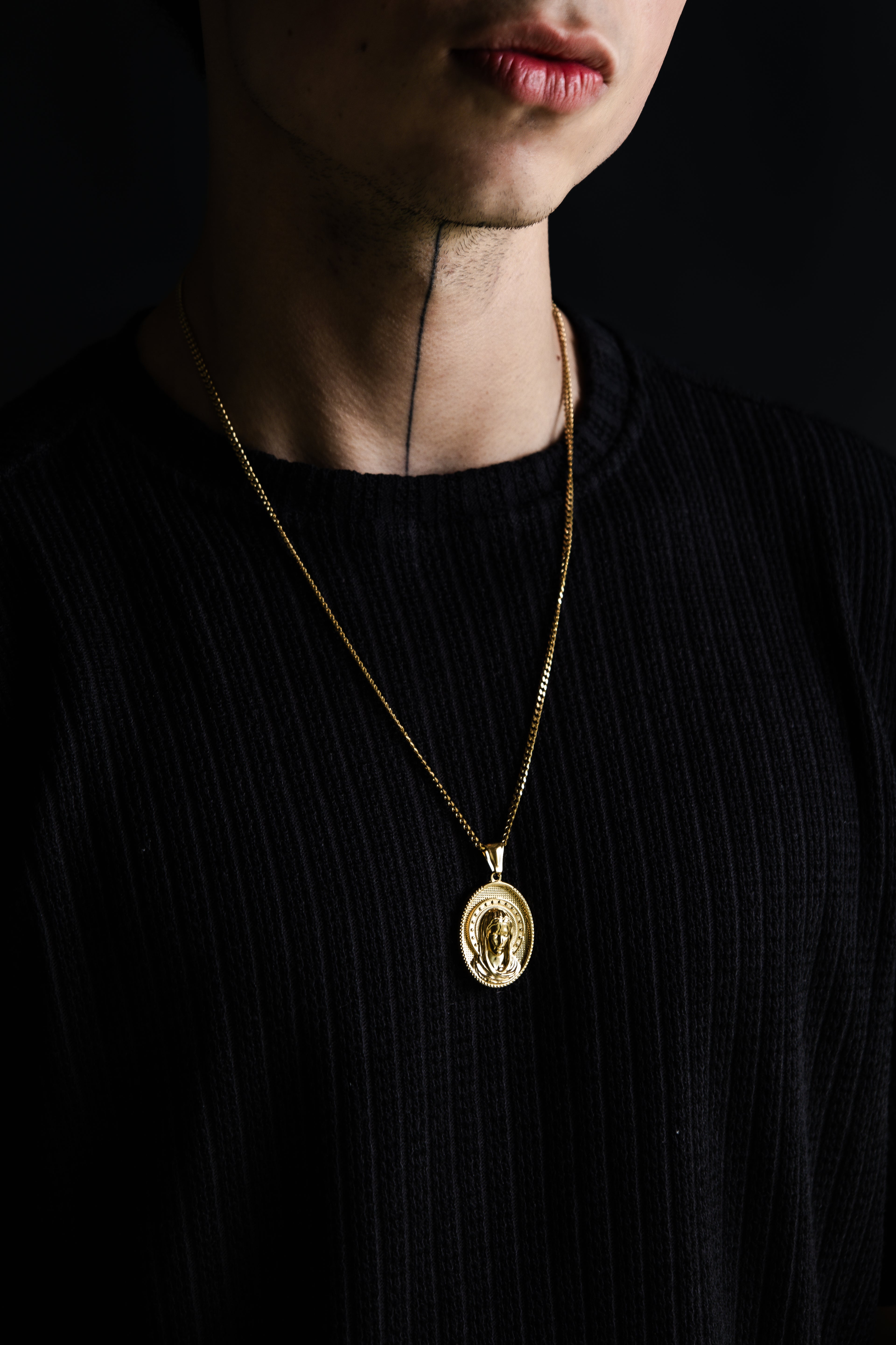 Combo Dije Virgen María + Cadena Cubana